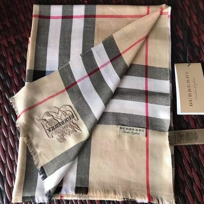 Burberry scarf Wool&Cashmere 33677