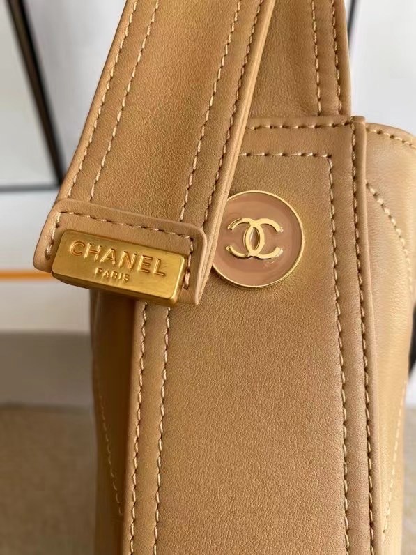 Chanel leather Shoulder Bag AS2844 Apricot