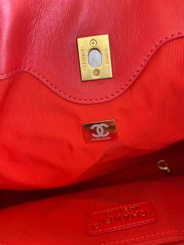 Chanel leather Shoulder Bag AS2844 red