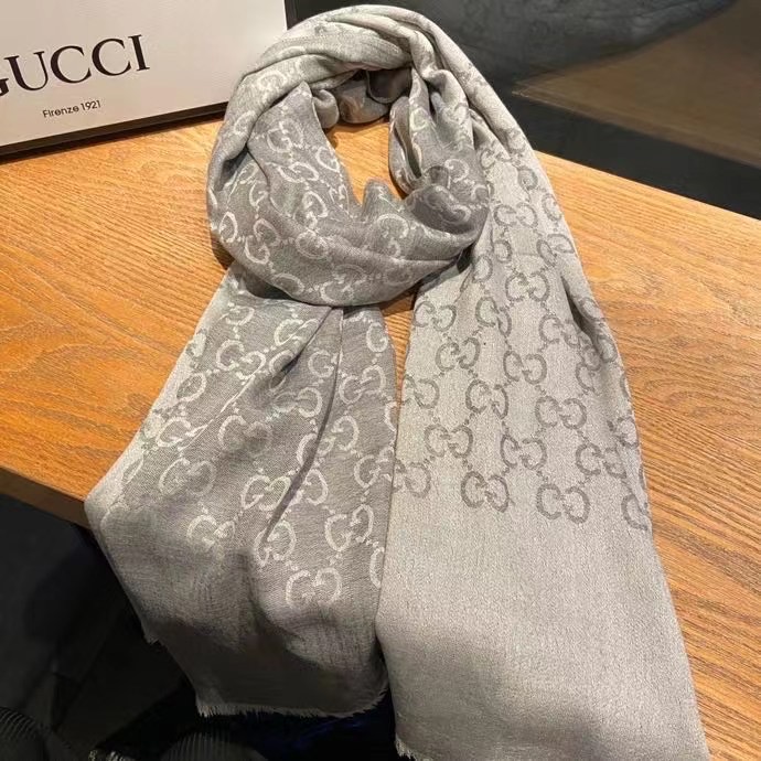 Gucci scarf Wool&Cashmere 33664-1