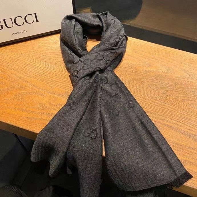 Gucci scarf Wool&Cashmere 33664-2