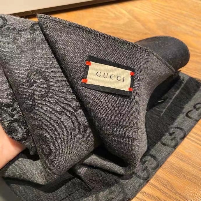 Gucci scarf Wool&Cashmere 33664-2