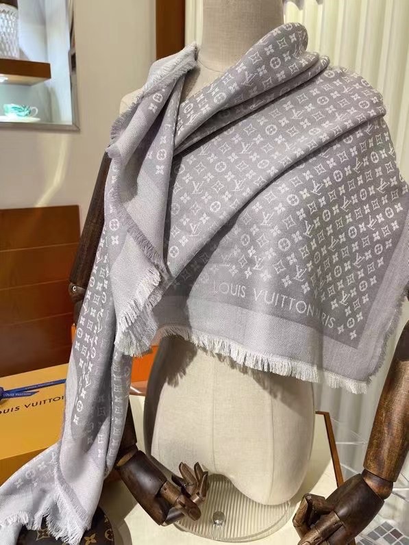Louis Vuitton scarf Wool&Cashmere 33673-1