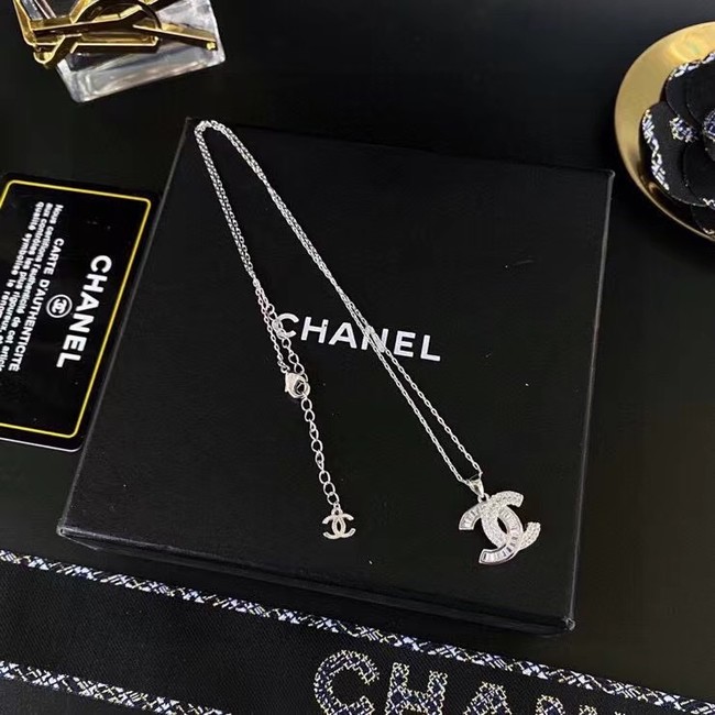 Chanel Necklace CE6999