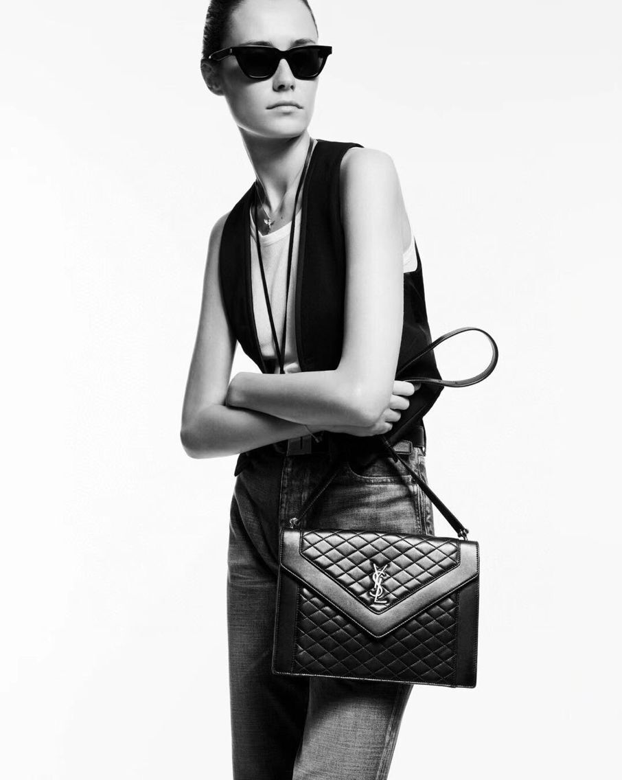 Yves Saint Laurent Calfskin Leather Shoulder Bag Y568893 black&white