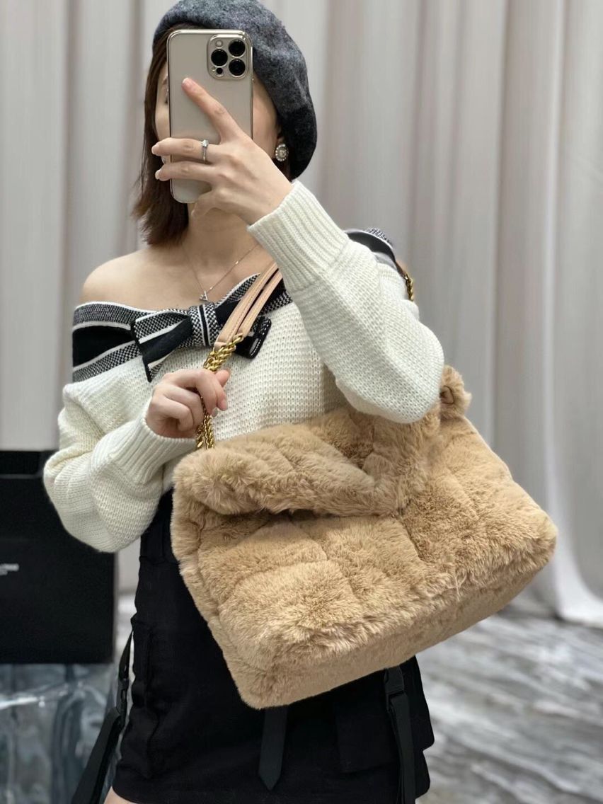 Yves Saint Laurent PUFFER BAG IN MERINO SHEARLING AND LAMBSKIN 179540 NATURAL BEIGE