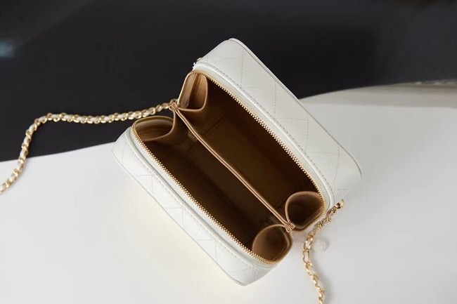 Chanel mini leather Shoulder Bag AP2393 white