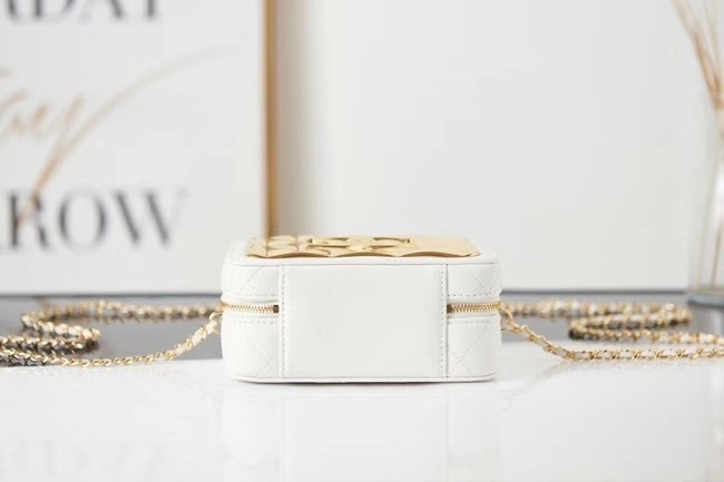 Chanel mini leather Shoulder Bag AP2393 white