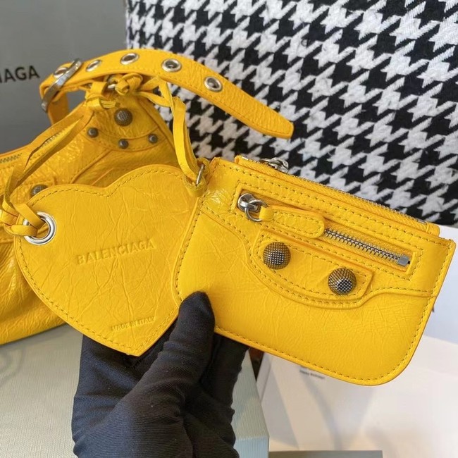 Balenciaga WOMENS LE CAGOLE MEDIUM SHOULDER BAG IN YELLOW 27541