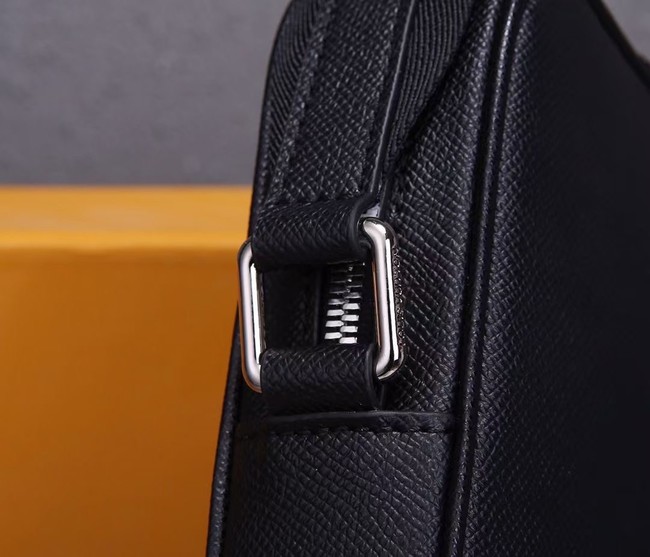 Louis Vuitton Taiga cowhide leather MESSENGER M30265 BLACK