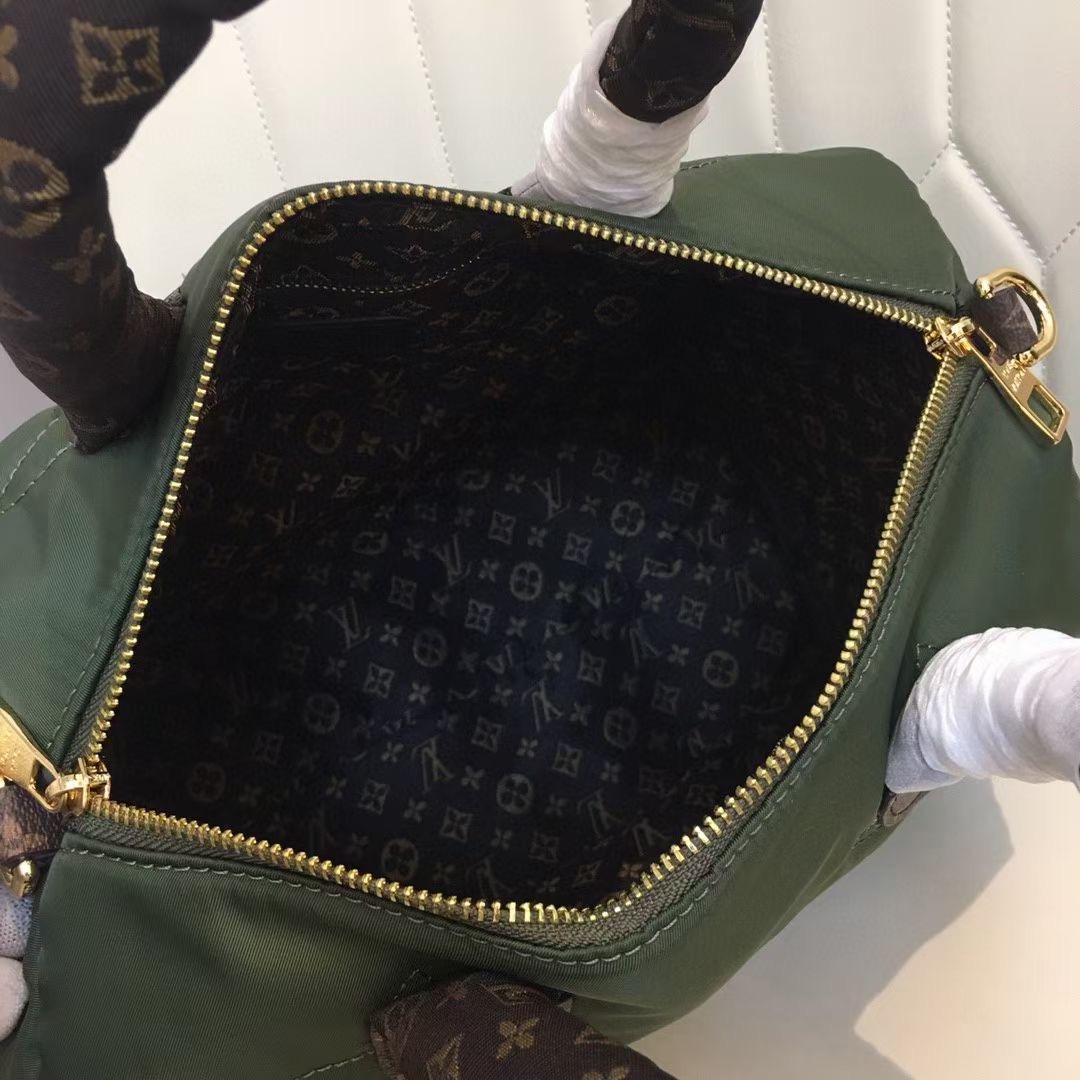 Louis Vuitton SPEEDY BANDOULIERE 30 M59008