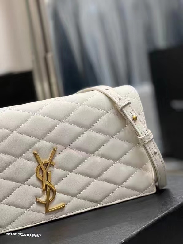 Yves Saint Laurent KATE SUPPLE 99 IN QUILTED LAMBSKIN 6766281 white