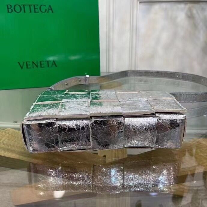 Bottega Veneta CASSETTE Original Leather 666870 Silver
