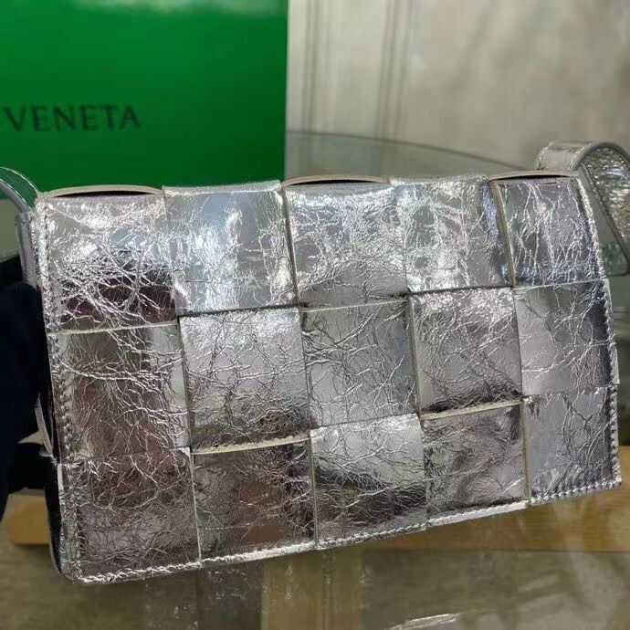Bottega Veneta CASSETTE Original Leather 666870 Silver