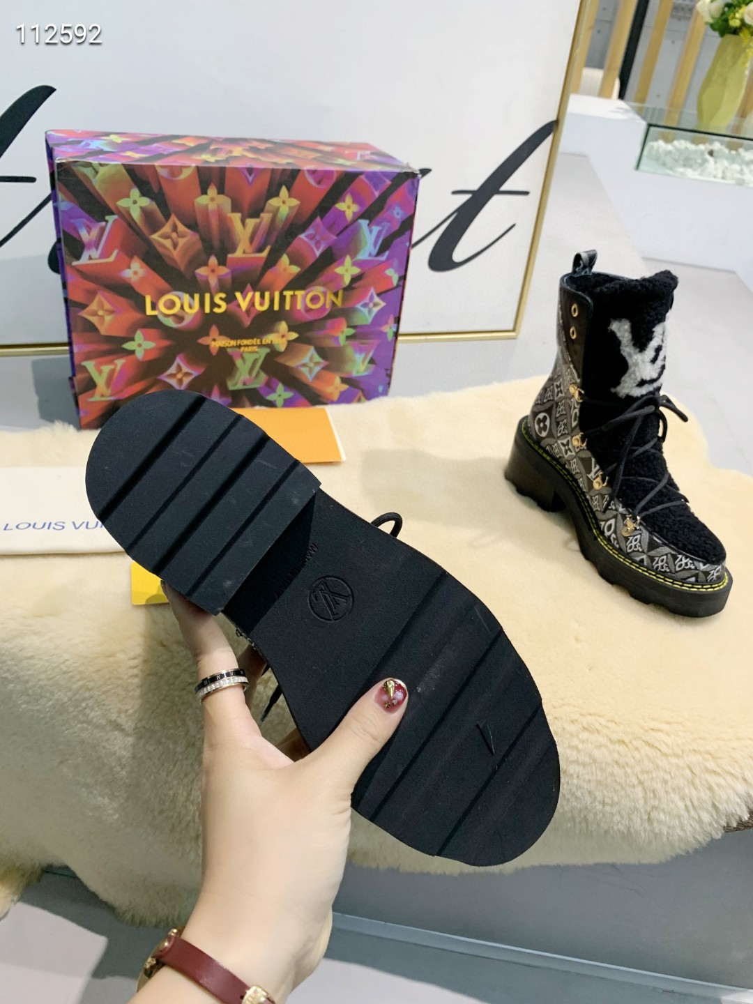 Louis Vuitton Shoes LV1139DS-6