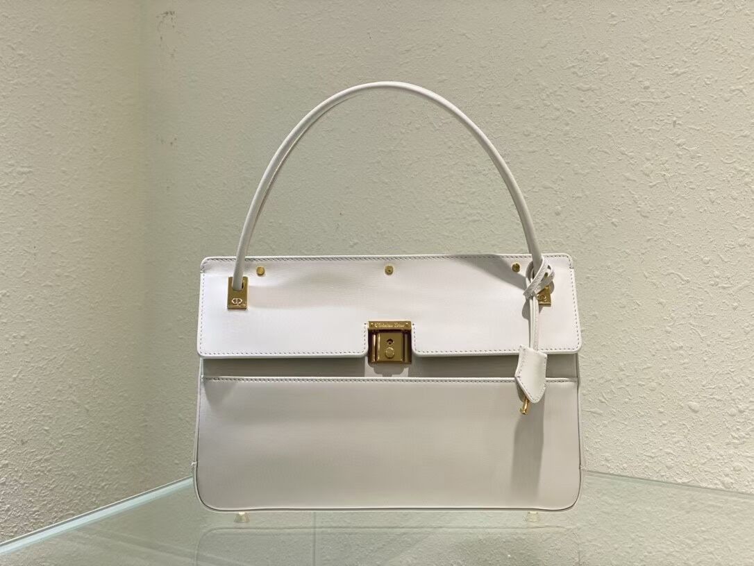 MEDIUM DIOR Shoulder Bag Calfskin C0701 white