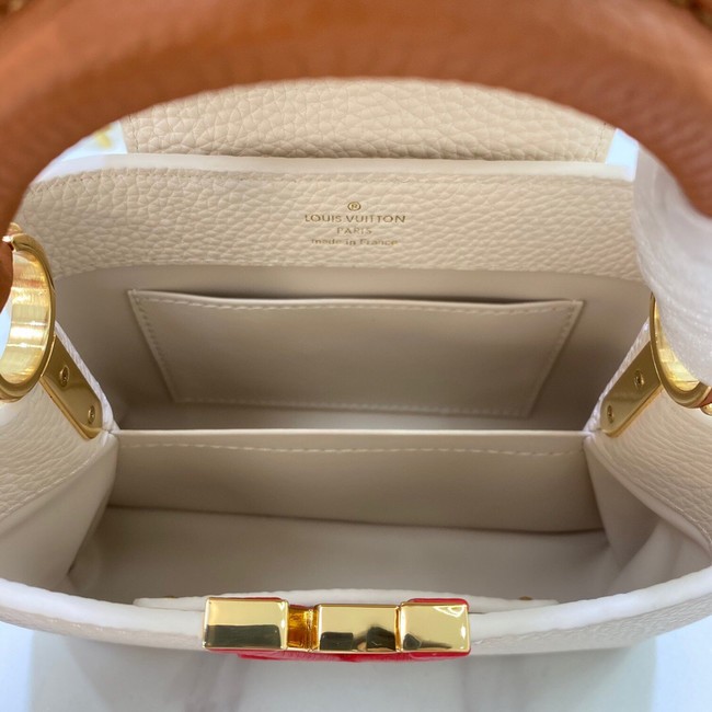 Louis Vuitton CAPUCINES BB M59266 Beige