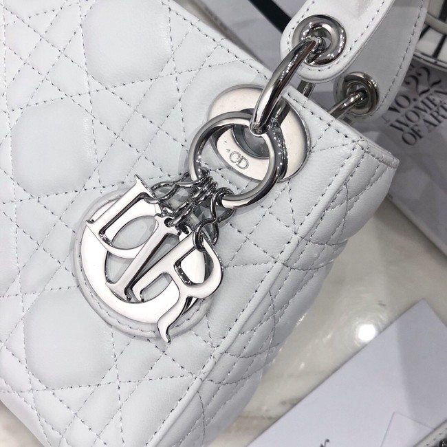 MINI LADY DIOR BAG Lambskin M0566OW white&silver