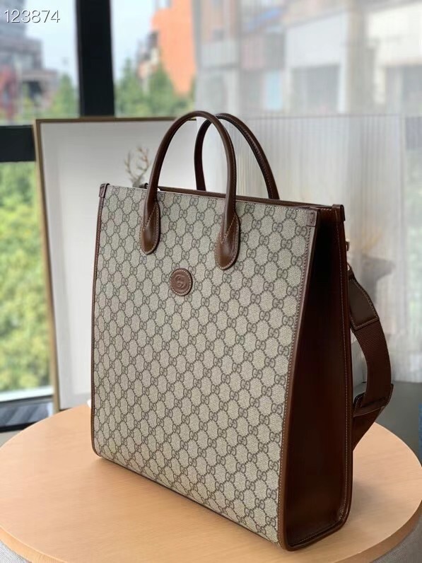 Gucci Medium tote with Interlocking G 674155 brown