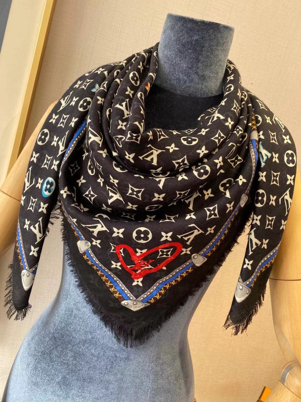 Louis Vuitton scarf Wool&Cashmere 332034
