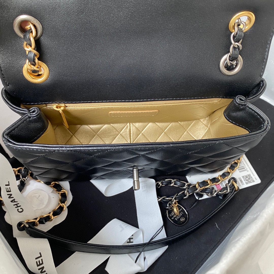 Chanel Original Leather Pearl Hairpin Badge Bag AS2979 Black