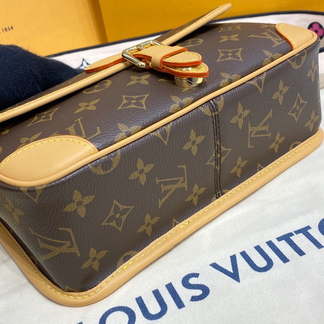 Louis Vuitton Monogram Canvas M45985