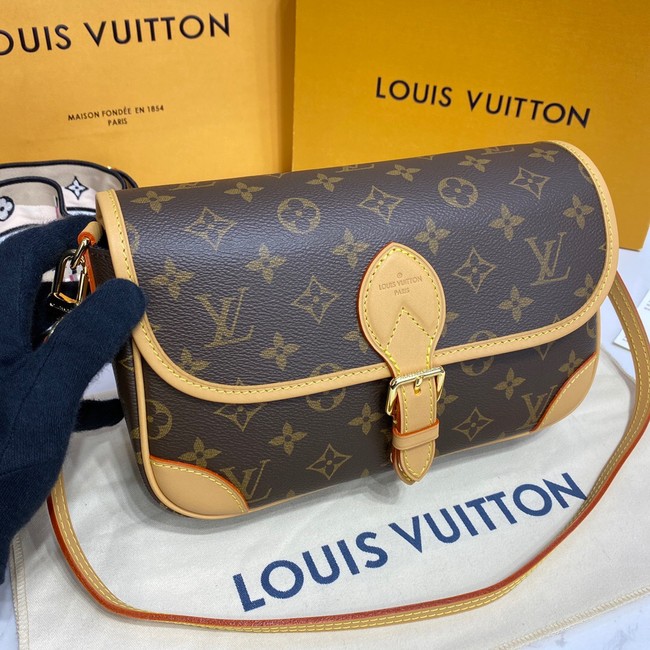 Louis Vuitton Monogram Canvas M45985