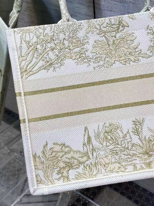 SMALL DIOR BOOK TOTE Embroidery C1287-7 cream