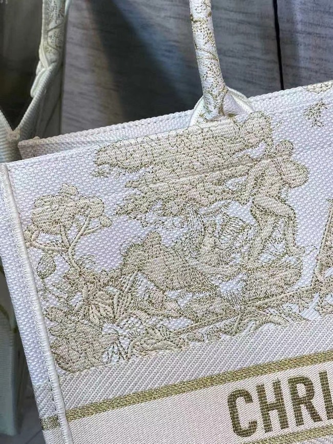 DIOR BOOK TOTE Embroidery C1286-7 cream