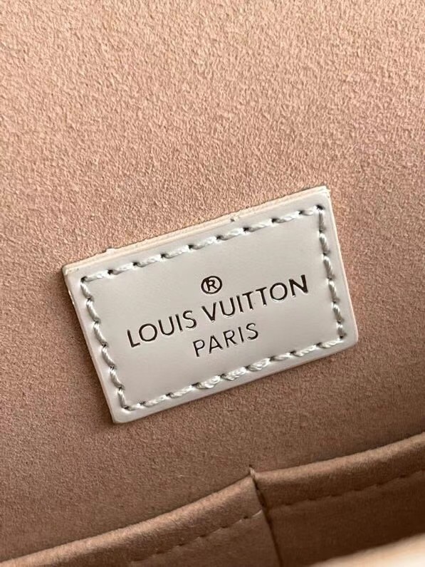 Louis Vuitton CLUNY BB M59134 Quartz