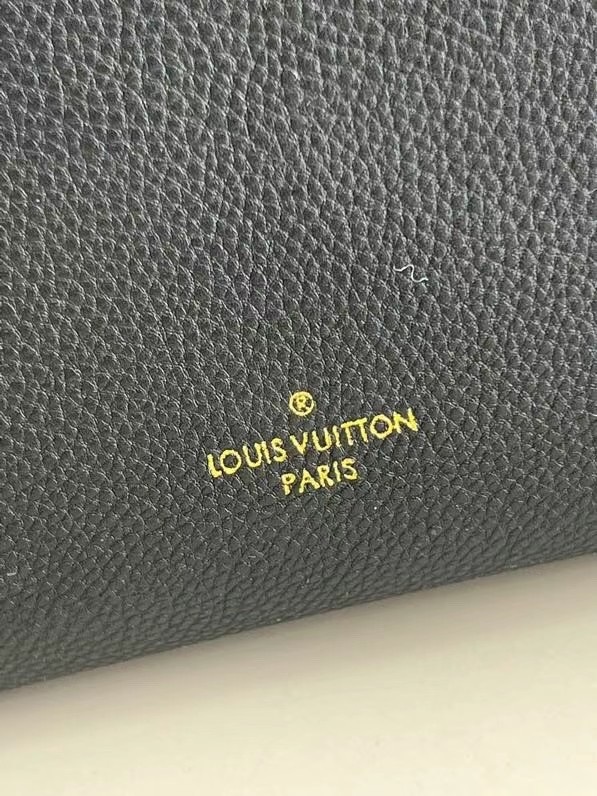 Louis Vuitton ON MY SIDE PM M58918 black