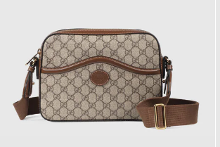 Gucci Messenger bag with Interlocking G 675891 brown