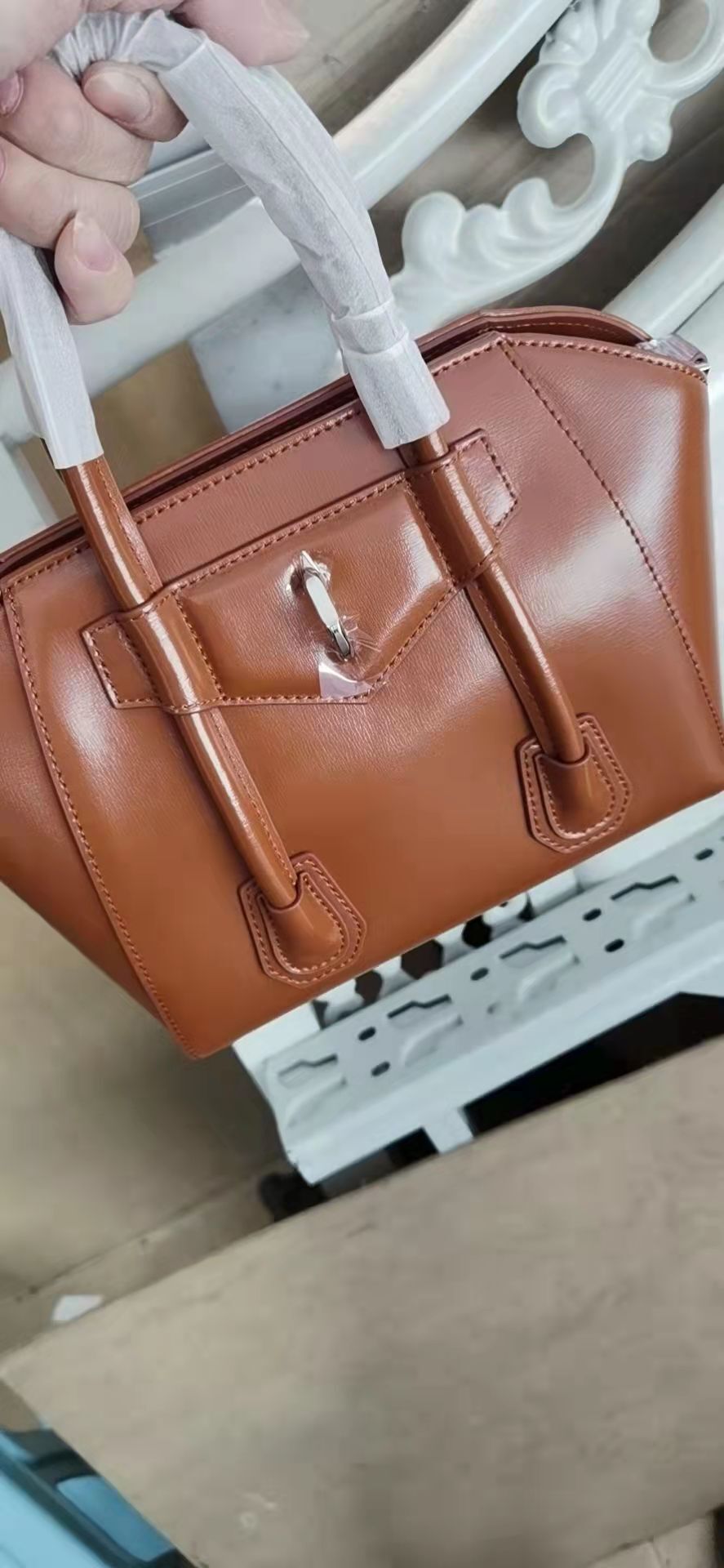 Givenchy Grained Original Calfskin Small Antigona Bag BB0512 Brown