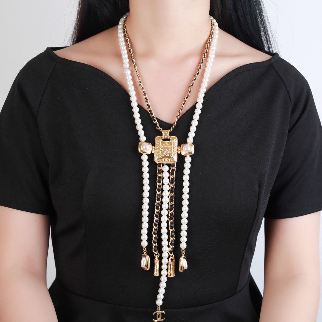 Chanel Necklace CN32693