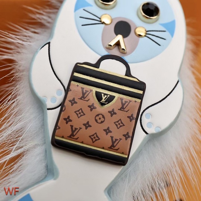 Louis Vuitton CHARM AND KEY HOLDER M00367