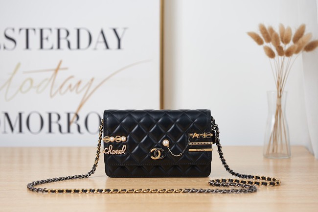 Chanel SMALL FLAP BAG AP2508 black