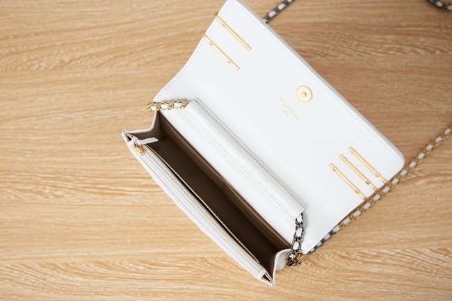 Chanel SMALL FLAP BAG AP2508 white