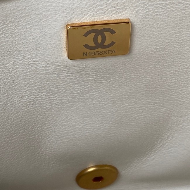 Chanel SMALL Lambskin FLAP BAG AS1793 white