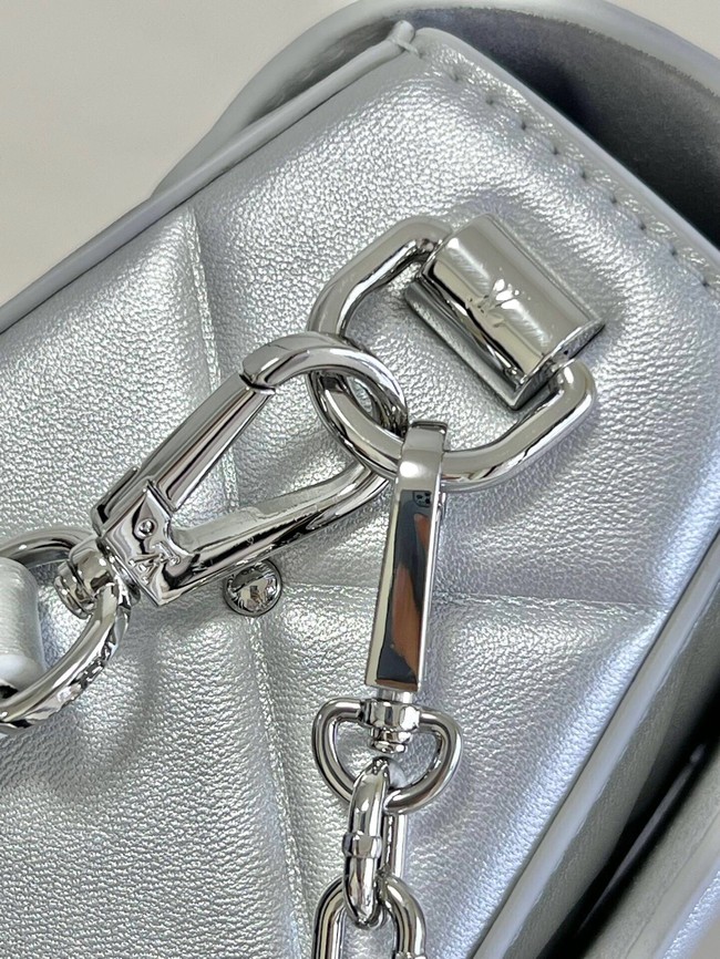 Louis Vuitton TWIST PM M59031 Argent