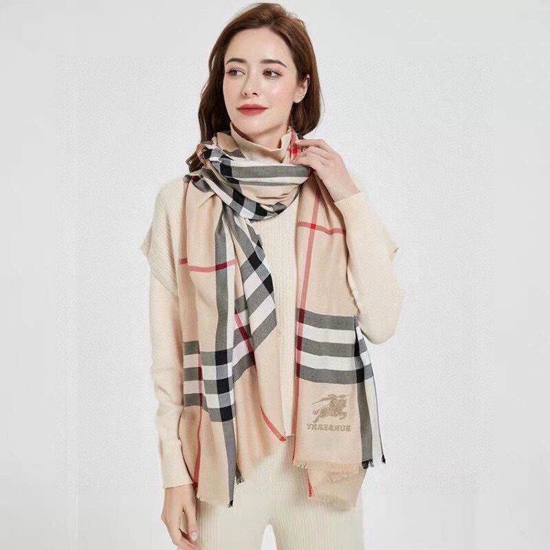 Burberry Scarf B00295