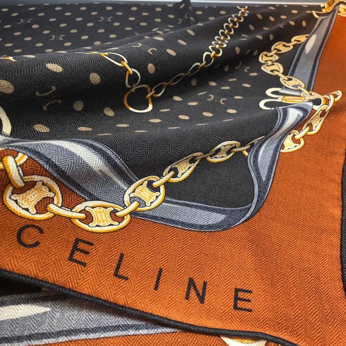 Celine Scarf C00472