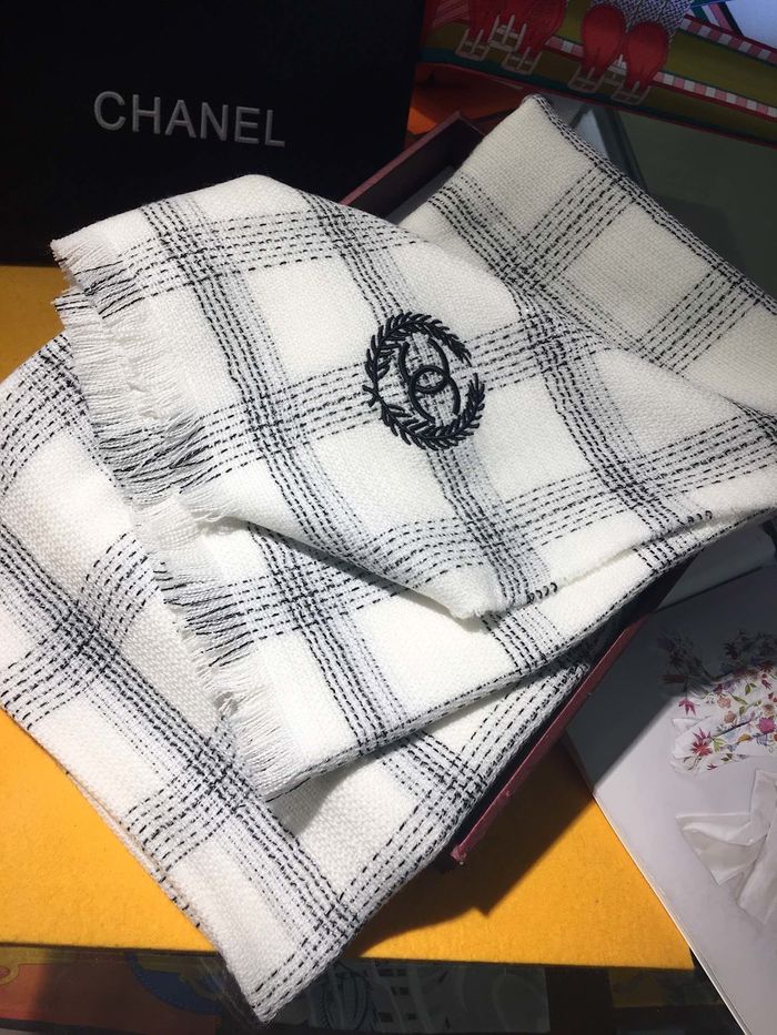 Chanel Scarf CA00232