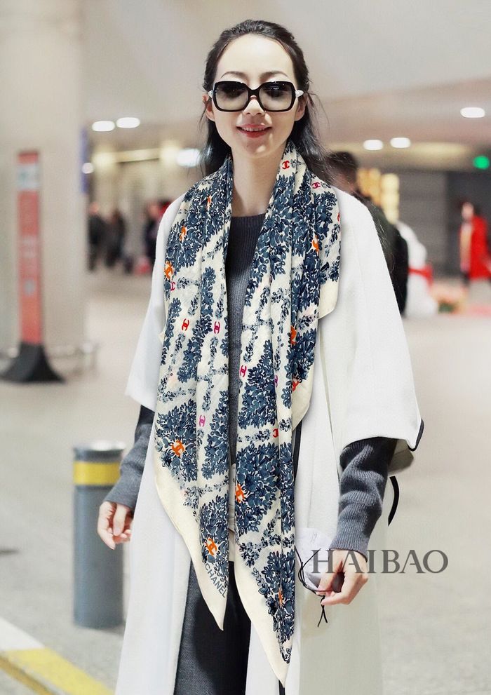 Chanel Scarf CA00257