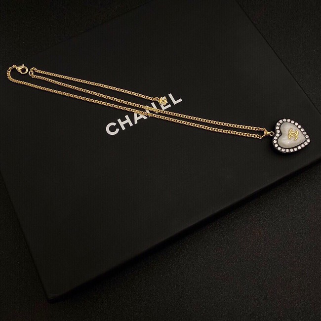 Chanel Necklace CE7320