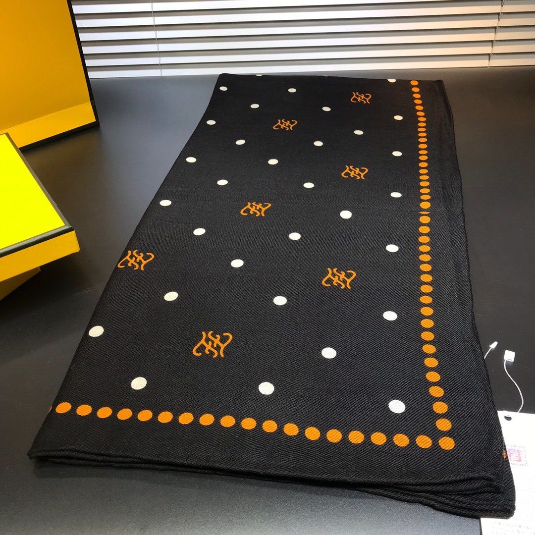 Fendi Scarf F00030