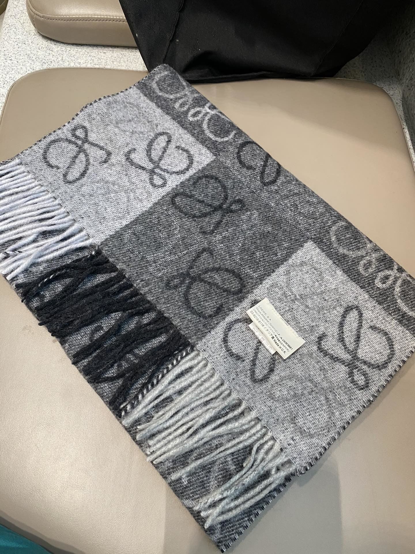 Loewe Scarf L00008