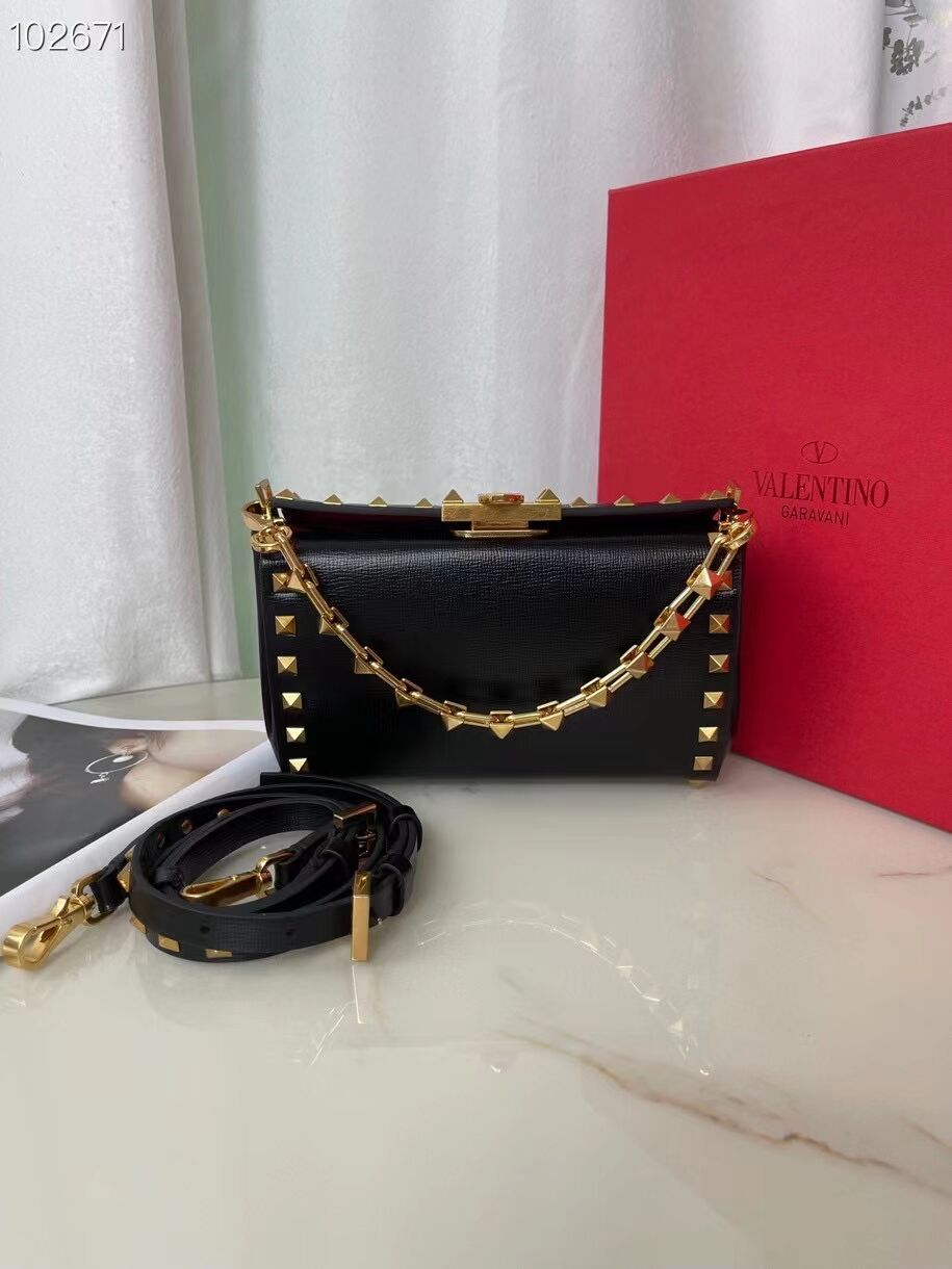 VALENTINO GARAVANI Rockstud Alcove Grain calf shoulder bag V0189 black