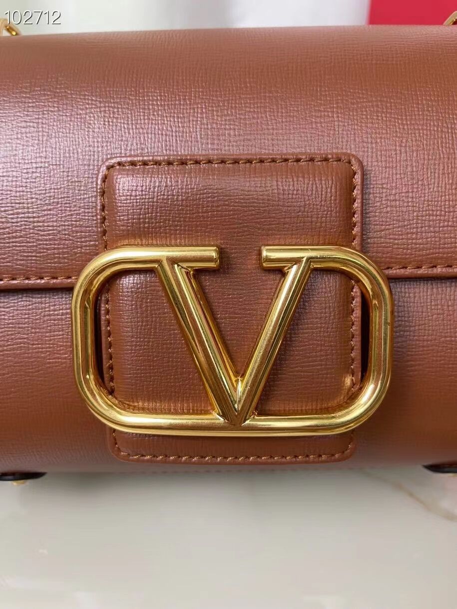 VALENTINO GARAVANI Stud Sign Grained Calfskin Shoulder Bag V0196 brown