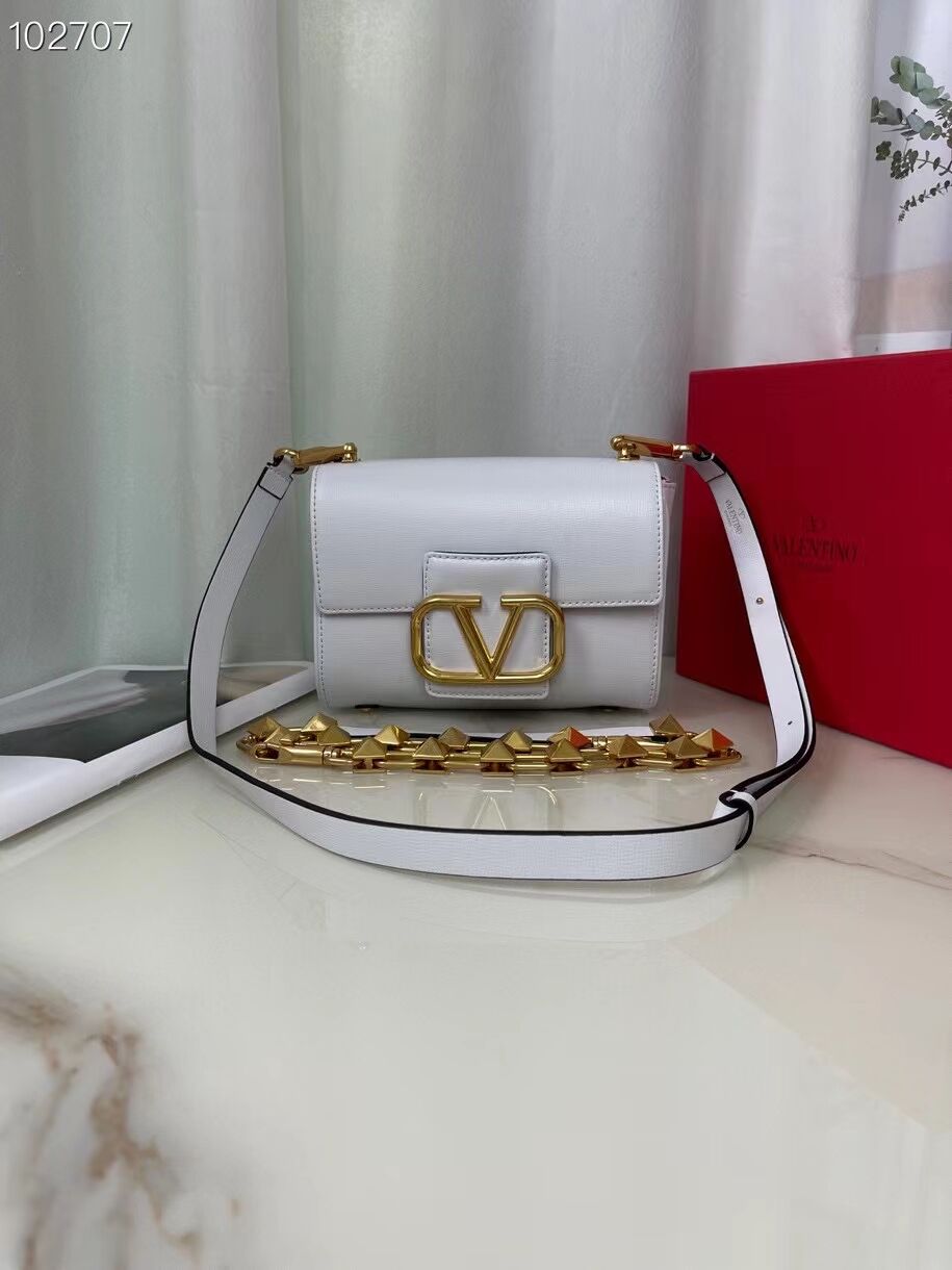 VALENTINO GARAVANI Stud Sign Grained Calfskin Shoulder Bag V0196 white