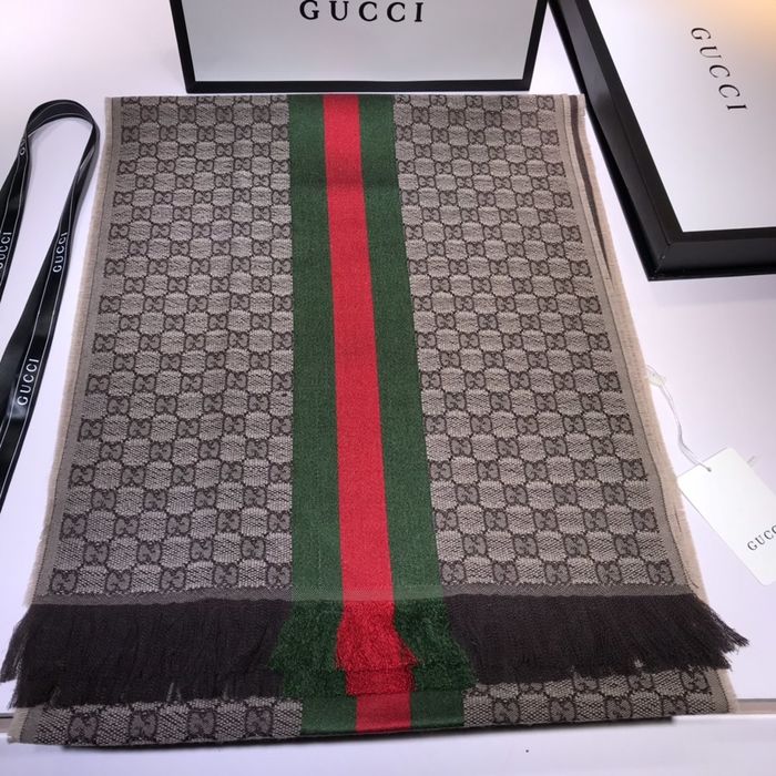 Gucci Scarf G00101